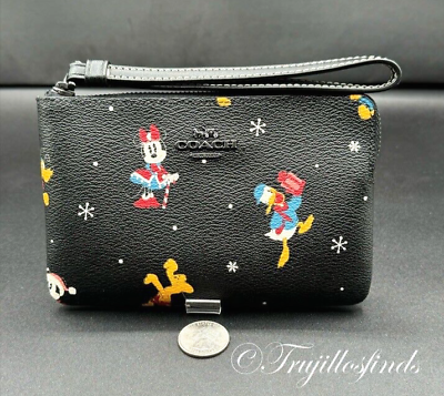 Coach x Disney Corner Zip Wristlet With Holiday Print CN031 New | eBay