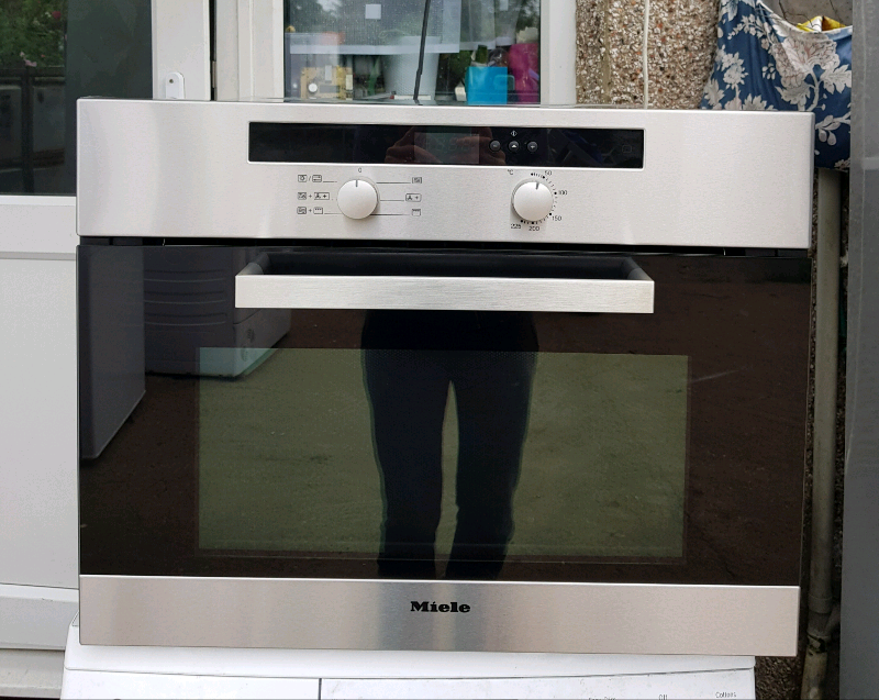 Miele H4020BM built In Microwave and Oven in Dagenham, London Gumtree