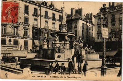 CPA NANTES - Fontaine de la place Royale (222692)