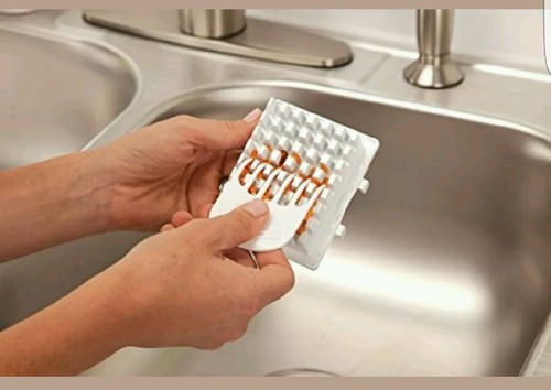 Munchkin Fresh Food Chopper and Steamer - Brand New