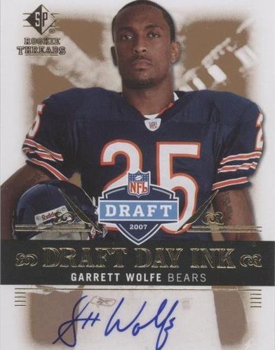 2007 SP Rookie Threads Garrett Wolfe #DDI-GW
