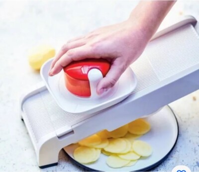 Tupperware Time Savers Mandoline Food Fruit Vegetable Slicer Dicer New Kitchen T