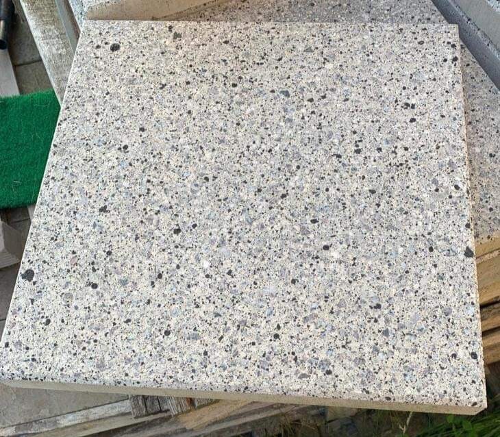 Brand new marshalls Argent smooth paving slabs 24sqm2 in Ipswich
