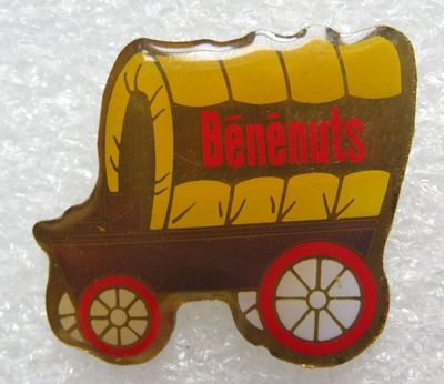 Pin's Alimentaire Apéritif BENENUTS Une chariot Far West  #D1