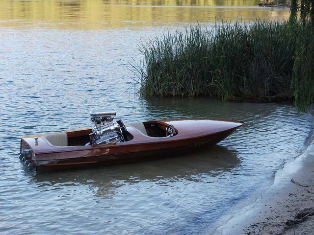 1960 timber boat. clinker. ski. wake. chev. lewis