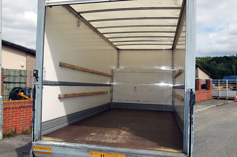6am11pm XLARGE LUTON VAN TAIL LIFT man and van hire cheap moves need