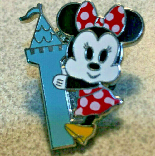 DISNEY PIN MINNIE MOUSE HOLDING CASTLE PALS FROM MYSTERY COLLECTION