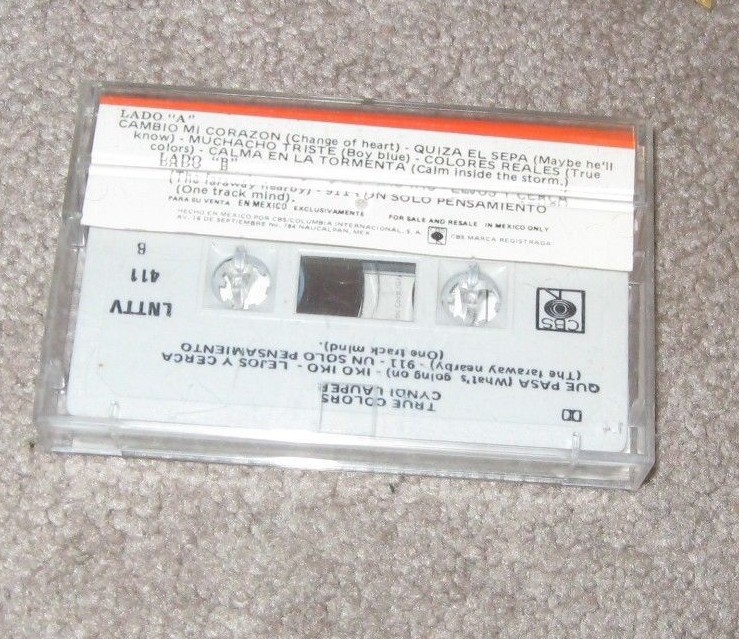cyndi lauper - true colors cassette tape  ( mexico tape ) made in mexico  RARE