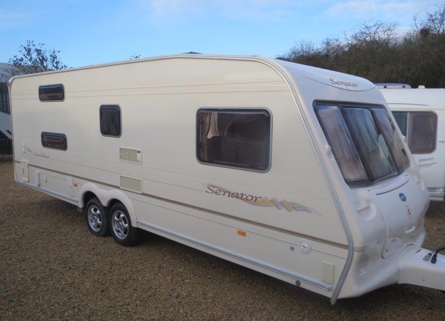 6 Berth caravan for sale. Bailey Senator Carolina. Twin axle touring caravan. 2005 in