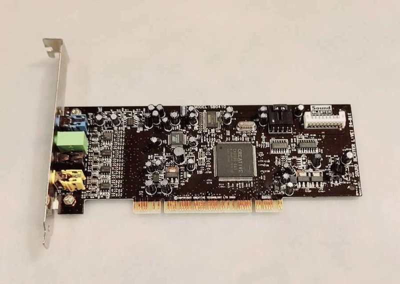 Audigy sb0240. 1 digital sb0220. звуковая карта разъем. Sound blaster live 5. Sound blaster live 5.