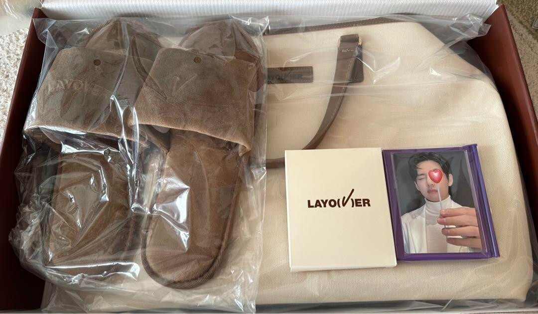 BTS MERCH BOX 17 Layover V Taehyung ARMY Official Membership