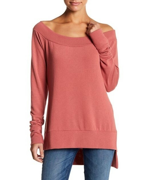 Go Couture Off-the-Shoulder Side Slit Tunic Sweater Women's Sz. Medium 152079