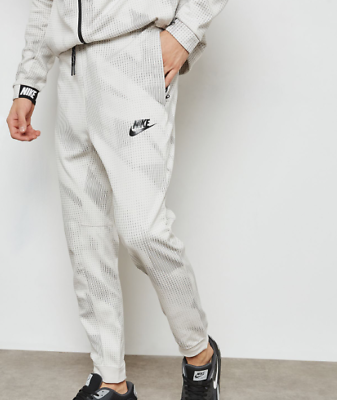 Nike av15 fleece best sale jogger