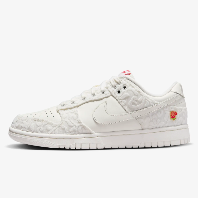 Nike Womens Dunk Low Подарите ей цветы на парусах (FZ3775-133) Ускоренный рейс