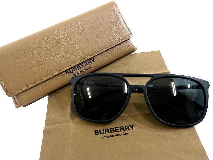 BURBERRY LONDON ENGLAND DOUBLE BRIDGE SUNGLASSES Fashion