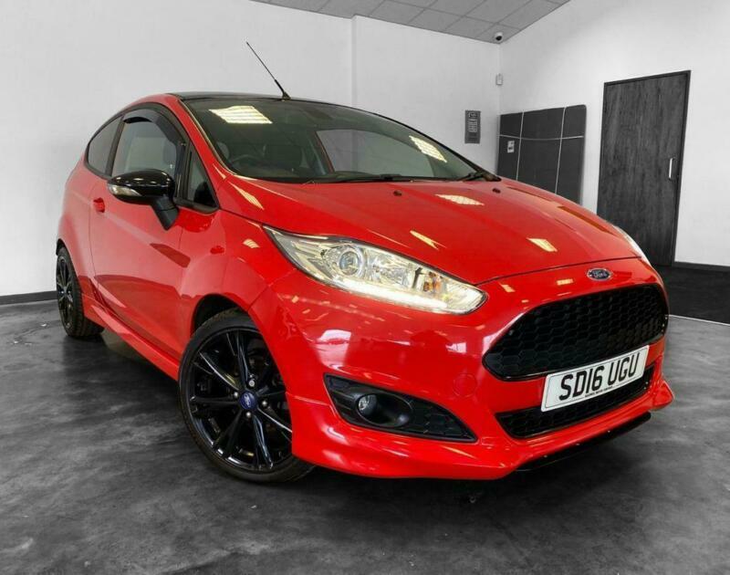Ford fiesta red