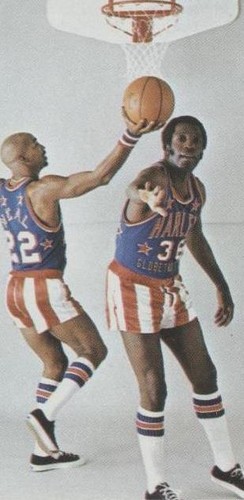 1971 Fleer Harlem Globetrotters - Meadowlark Lemon/Curly Neal #67