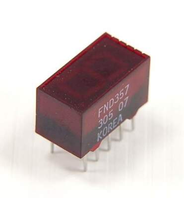Lot of 4 - FAIRCHILD FND367 Opto Display, 7-Segment Red LED, New Old Stock