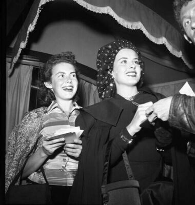 Jean Peters Vanessa Brown Rare B/W  1950's Original 2.25 x 2.25 Camera Negative 