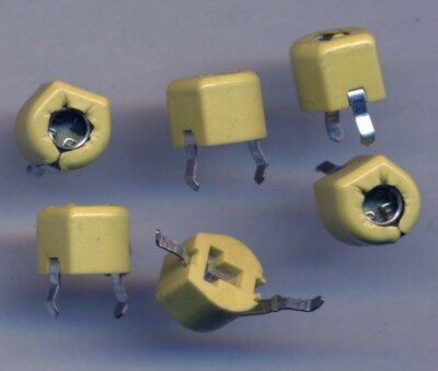 Miniature 5mm Ceramic Trimmer Capacitor 10-60pF UK Seller Fast Dispatch.