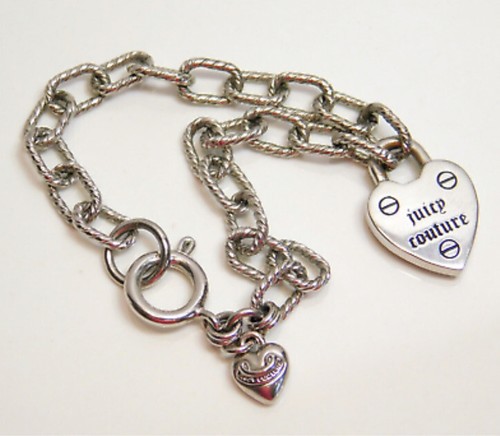Juicy Couture BLING HEART PENDANT CHARM BRACELET 全2色 Juicy Couture Logo Big Silver Tone Heart Charm Link Chain