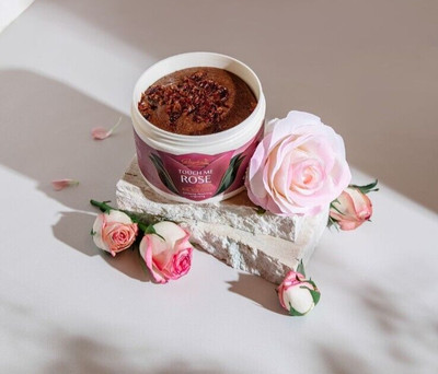 Raghad Organics Touch Me Rose Body Scrub & Exfoliating سكرب الورد رغد المحارب