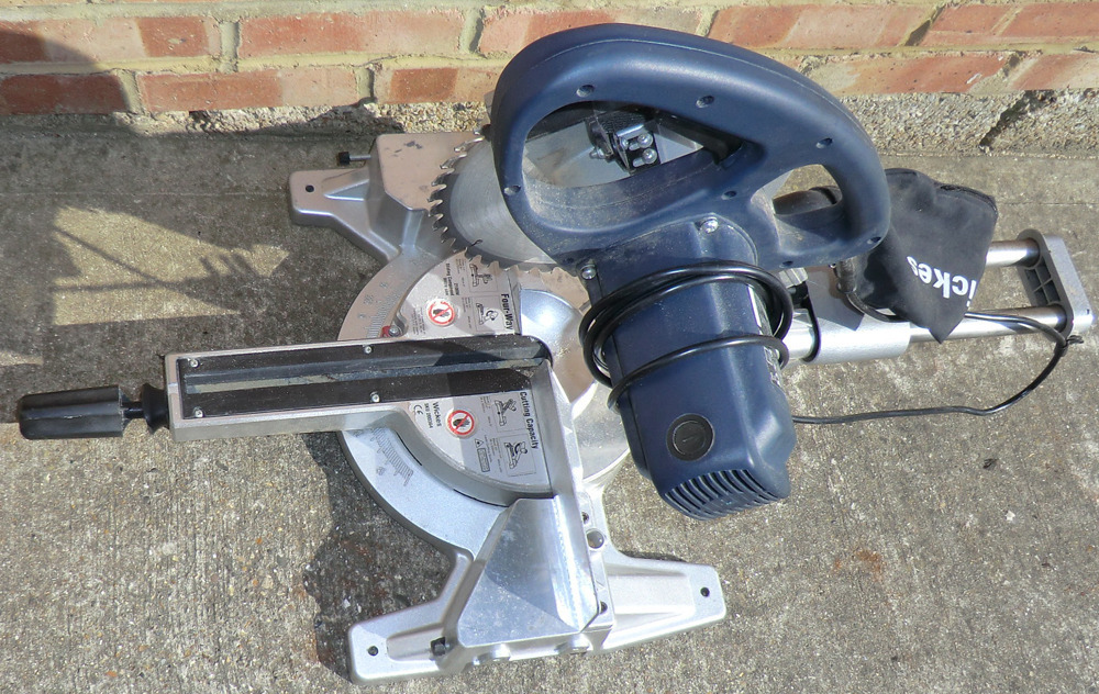 Mitre Chop Saw, Wickes 2100W 255mm 4Way Sliding Compound 240V in