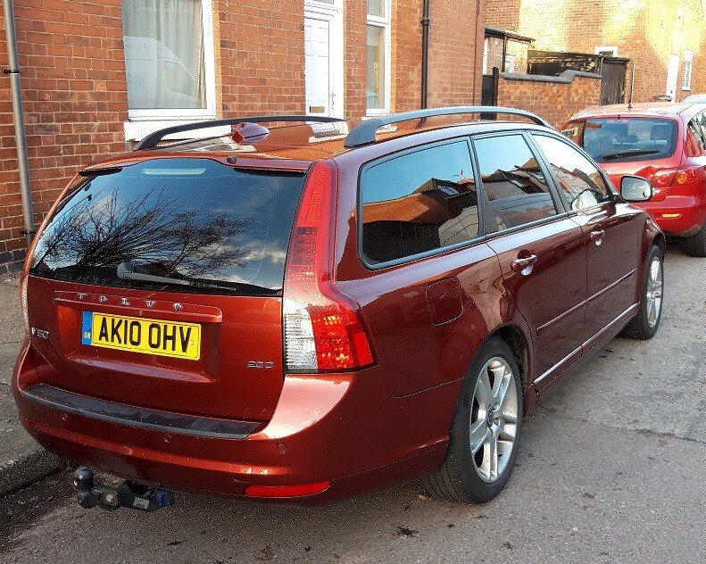 Volvo v50 2010