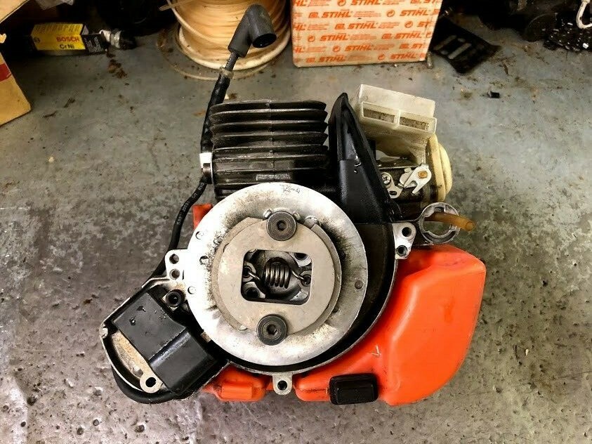Husqvarna 123L String Trimmer Power Head Crankcase