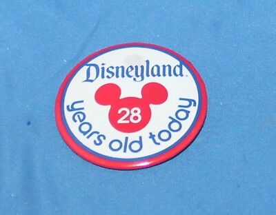 RARE VINTAGE DISNEYLAND 28 YEARS OLD TODAY 1983 PIN BACK BUTTON 2 1/4"