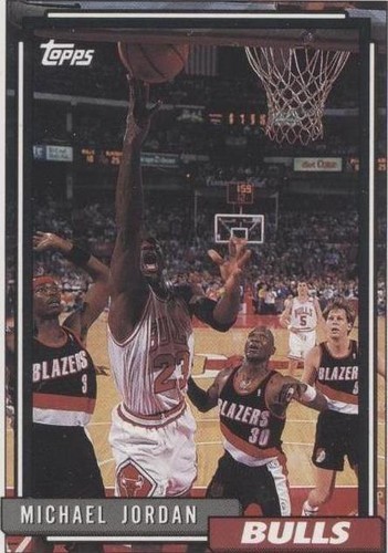 1992-93 Topps - Michael Jordan #141