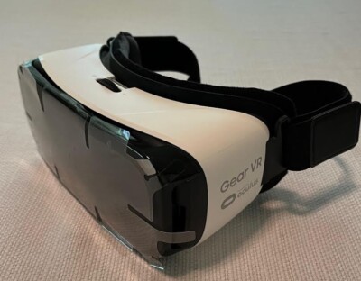Samsung Gear VR Oculus Virtual Reality Headset 3D Note 5 Galaxy S6, S6 Edge S7