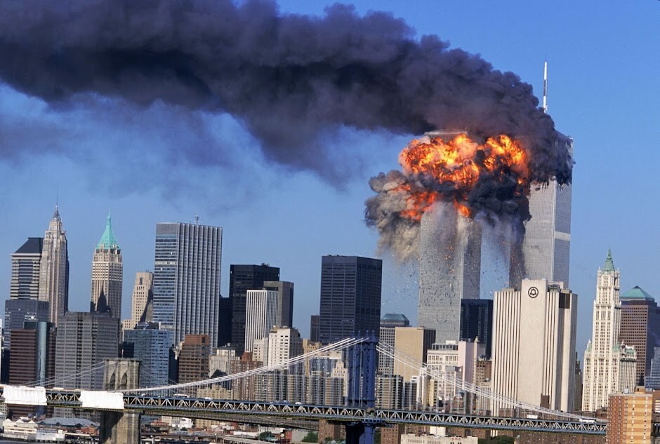 Twin Towers Attack 9 11   8x10 Color Glossy  photo  celebrity  60936
