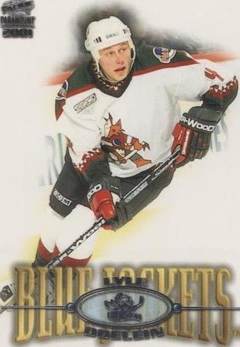 2000-01 Pacific Paramount - Lyle Odelein #71