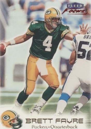 1999 Fleer Focus Brett Favre #44
