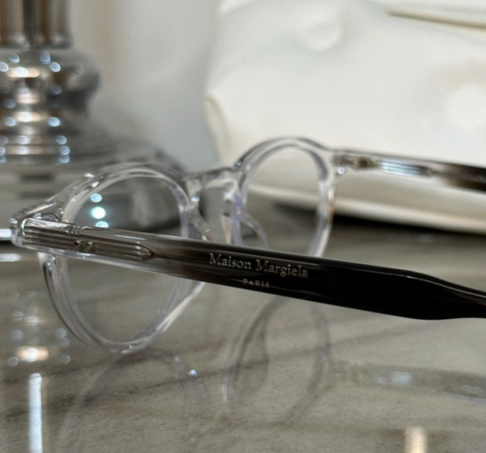 Pre-owned Gentle Monster X Maison Margiela Mm116 Translucent Clear Mm116-c1 In Muticolor