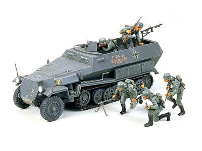 Tamiya 	1/35 SdKfz 251/1 Halftrack TAM35020