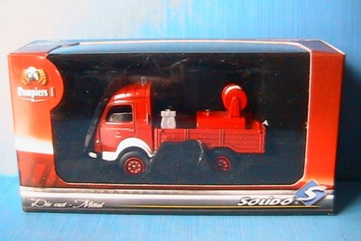 RENAULT 4X4 GOELETTE SDI DU VAR 1ER SECOURS SOLIDO POMPIERS I 150117 1/50 FIRE