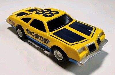 Tyco Yellow #88 Oldsmobile 442 Monroe HO Slot Stock Car Magnum 440 Chassis