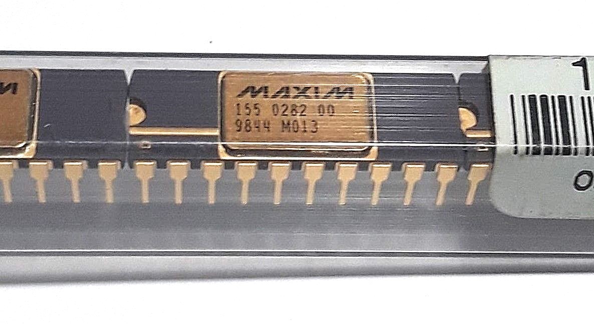 NEW OLD STOCK FULL CUSTOM IC FOR TEKTRONIX MAXIM PART NUMBER 155-0282-00 RARE OB