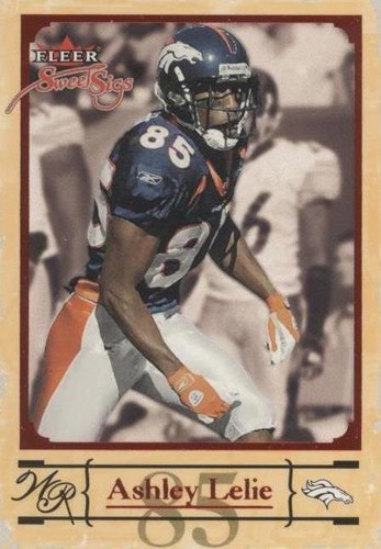 2004 Fleer Sweet Sigs Ashley Lelie #4