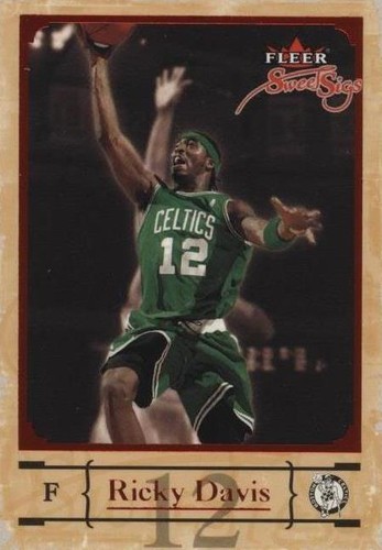 2004-05 Fleer Sweet Sigs - Ricky Davis #10