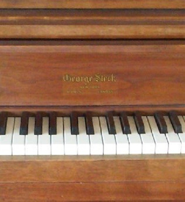 George Steck Piano in Good Condition. All Keys on Piano *PICK UP ONLY*