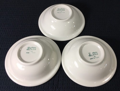 3 Vintage Buffalo China Berry Fruit Bowls 5 1/8” Tan Rim With Green Stripe USA