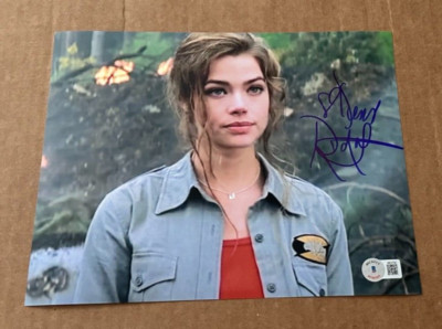 DENISE RICHARDS SIGNED JAMES BOND   8X10 PHOTO BECKETT WITNESSED #3