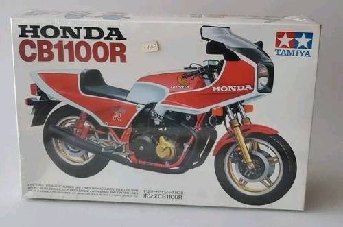 オートバイ・バイク TAMIYA 1/6 ITEM 16022 Honda CB1100R オートバイ・バイク TAMIYA 1/6 ITEM 16022 Honda CB1100R Amazon.co