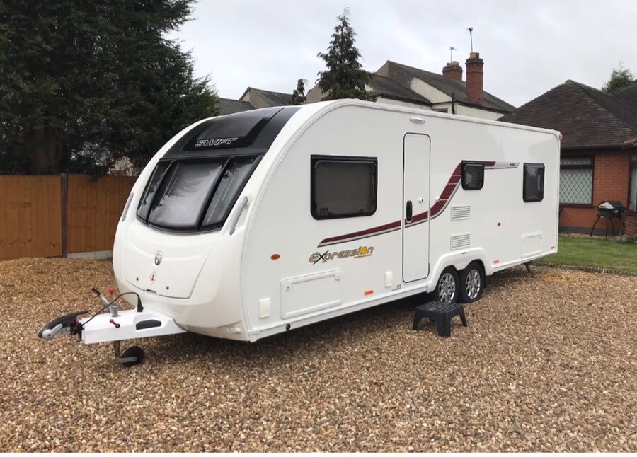 Swift expression 636 twin axle caravan 6 berth FIXED BED in
