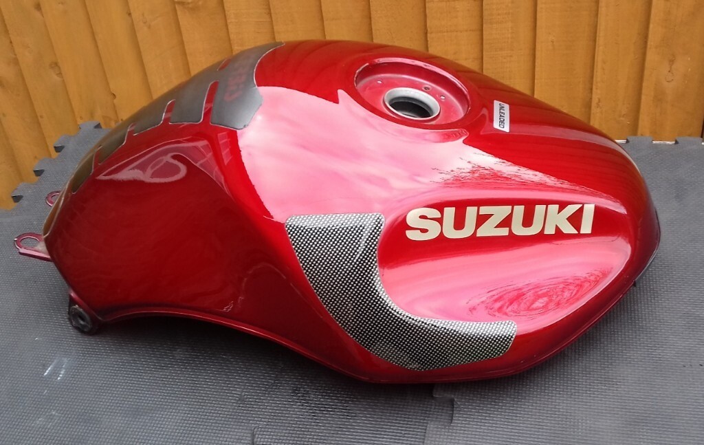 Suzuki Bandit GSF 1200 mk1 Maroon Fuel Tank 600 mk1 in Warrington