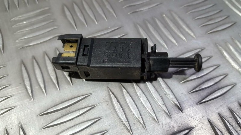 191945515   Brake Light Switch (Sensor) - Switch (Pedal Contact) Vol Fr368649-59
