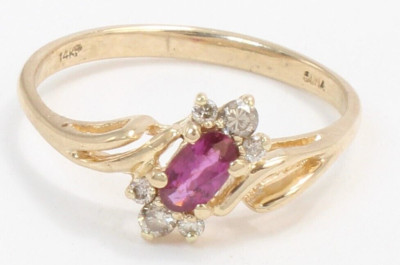 + 14k Vintage Rose Red Pink Oval Ruby & Diamonds Ladies Fashion Ring size 6 1/2